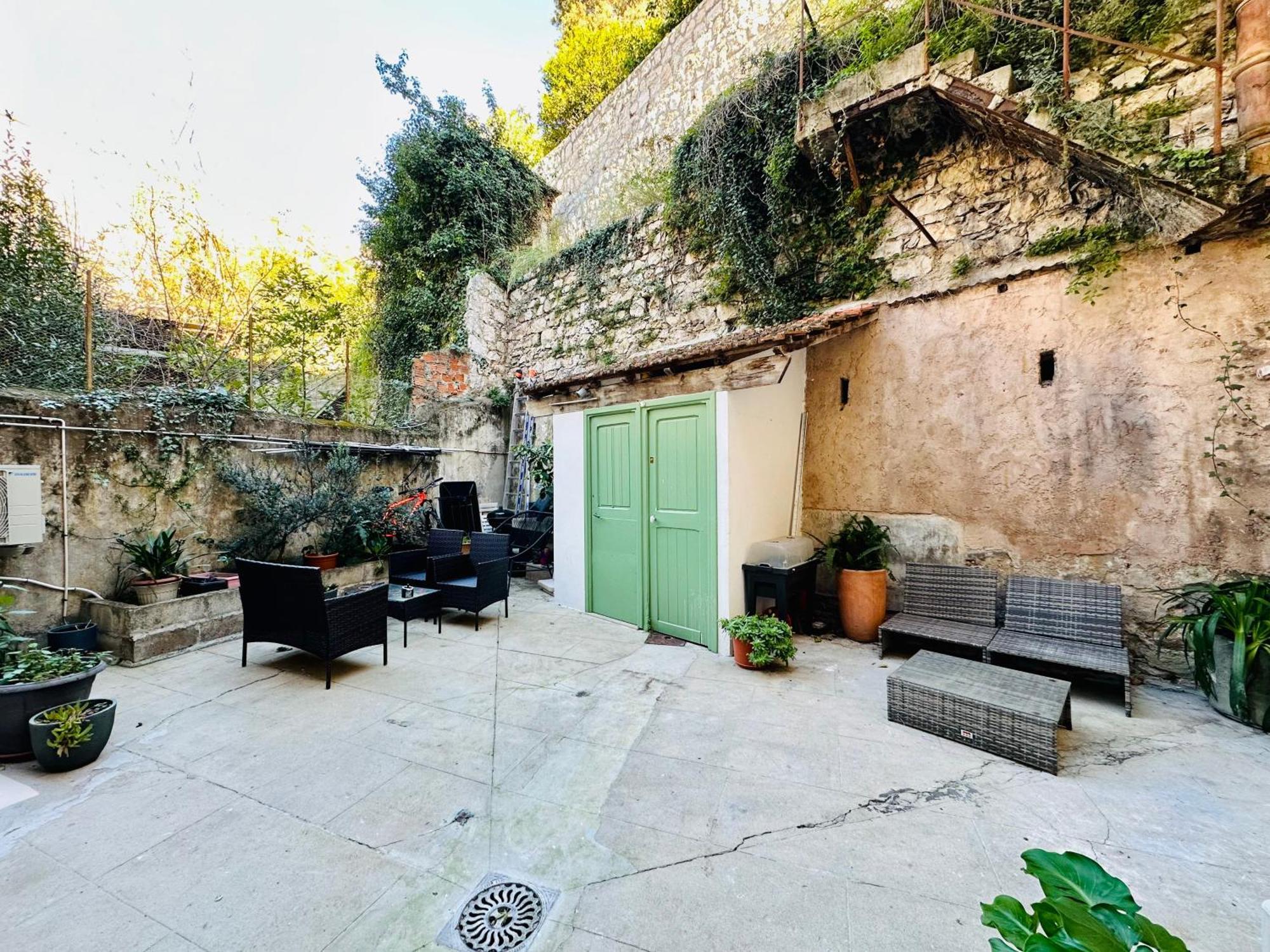 5 Etoiles A Deux Pas De Monaco ! *
