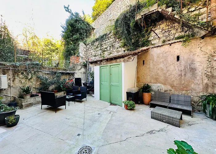 Studio 5 Etoiles A Deux Pas De Monaco !